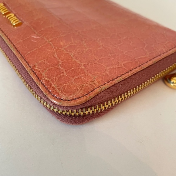 Miu Miu by Prada Pink/Mauve Croc Embossed Zip Around Wallet - Picture 13 of 16